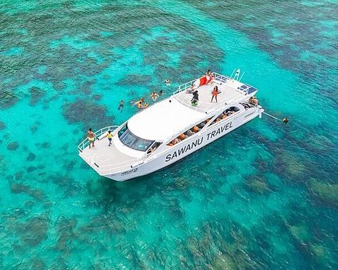 Private Catamaran Phi Phi + Bamboo (One Day Trip)