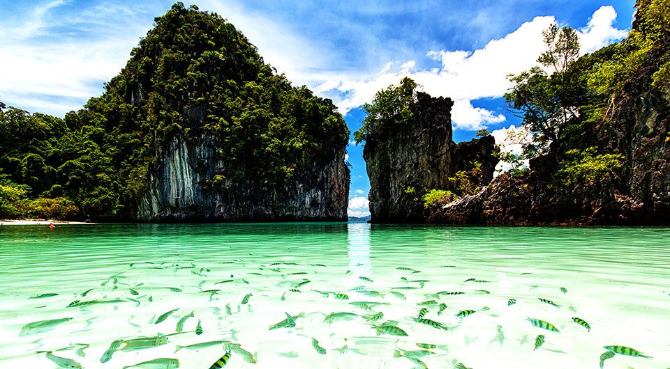 Hong Krabi is a full-day Luxury Catamaran Private Tour (Pornpinyo Marine)