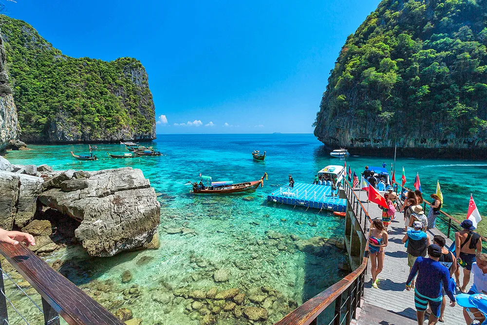 James Bond + Krabi – Private Power Catamaran (SAWANU)