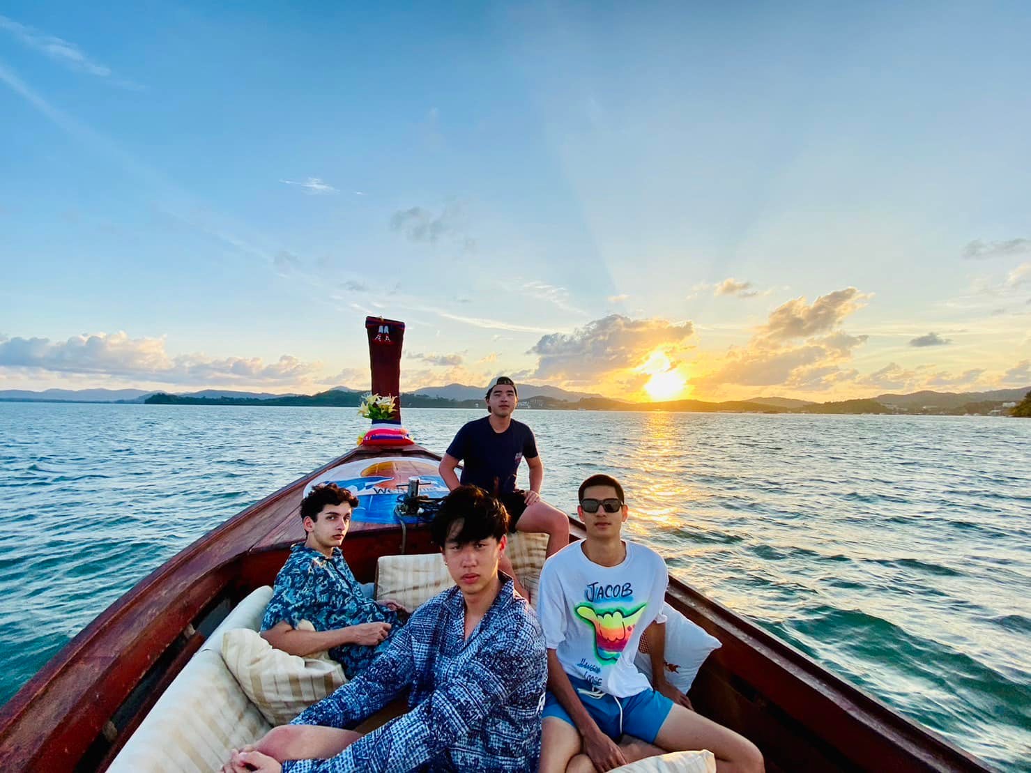 Sunset on Cruise (Long tail)