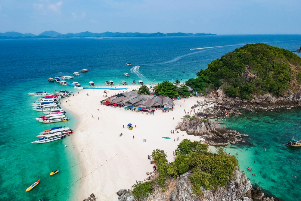 Koh Khai is a full-day Luxury Catamaran Private Tour (Pornpinyo Marine)